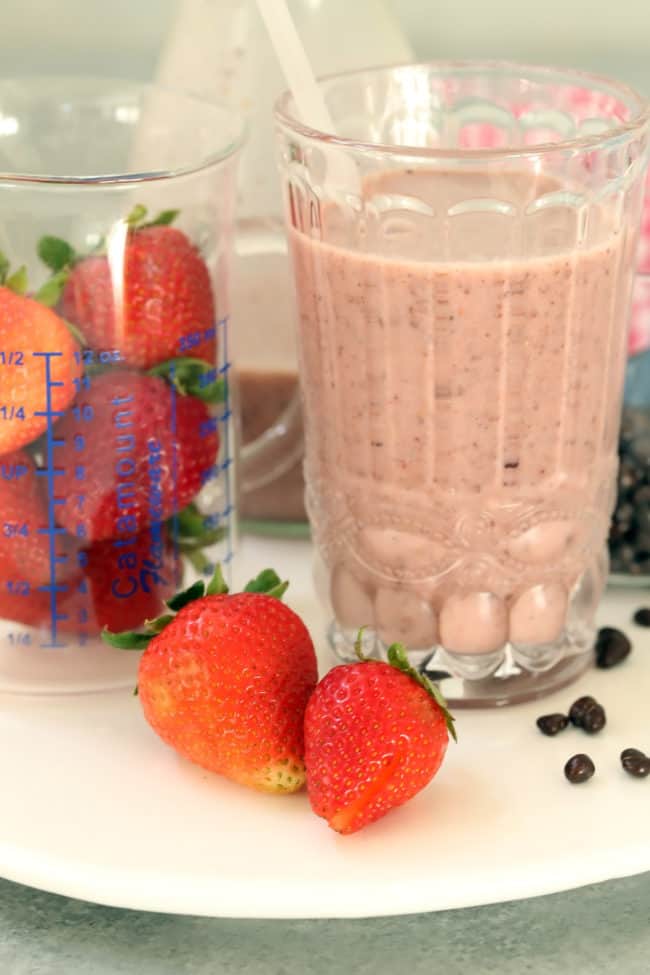 Vegan Strawberry Cacao Nibs Smoothie - The Harvest Kitchen