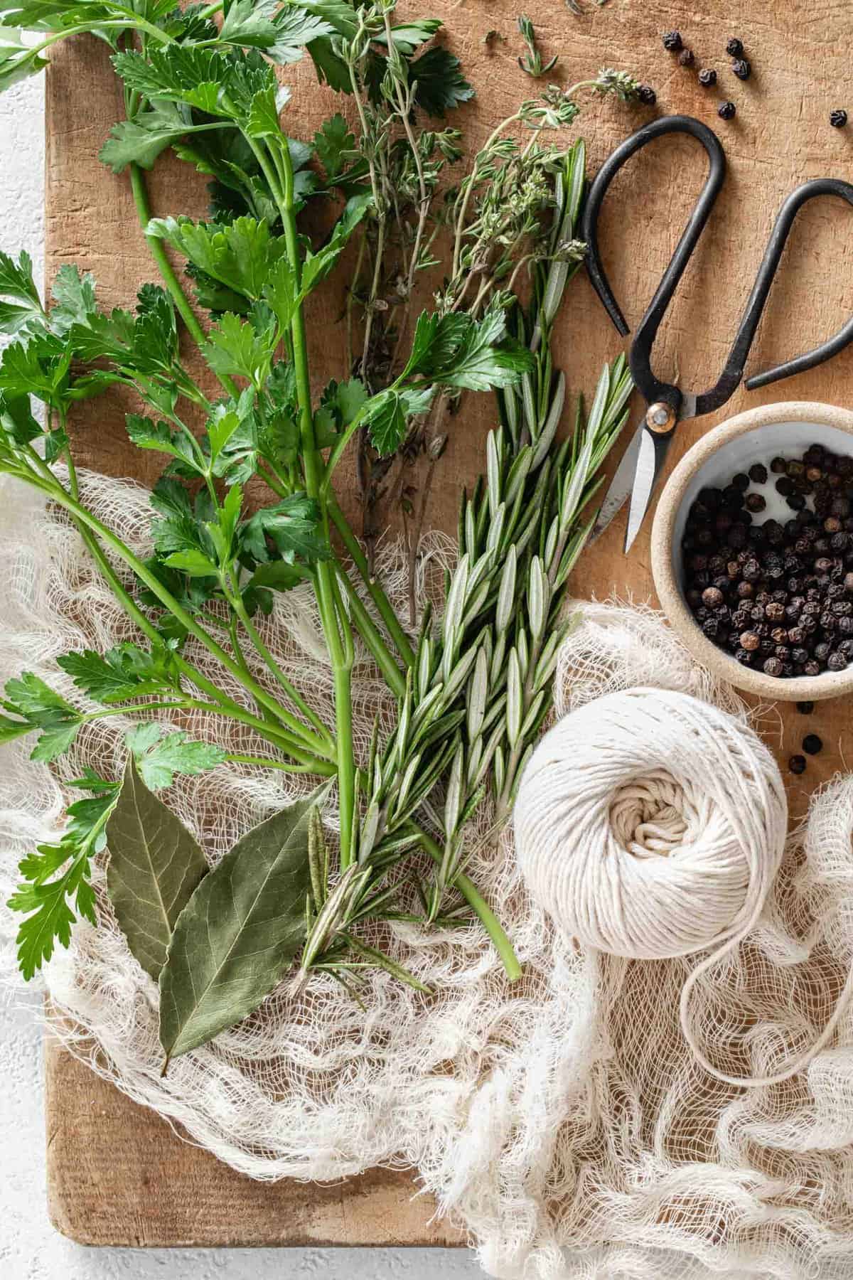 How to Make Bouquet Garni - The Harvest Kitchen