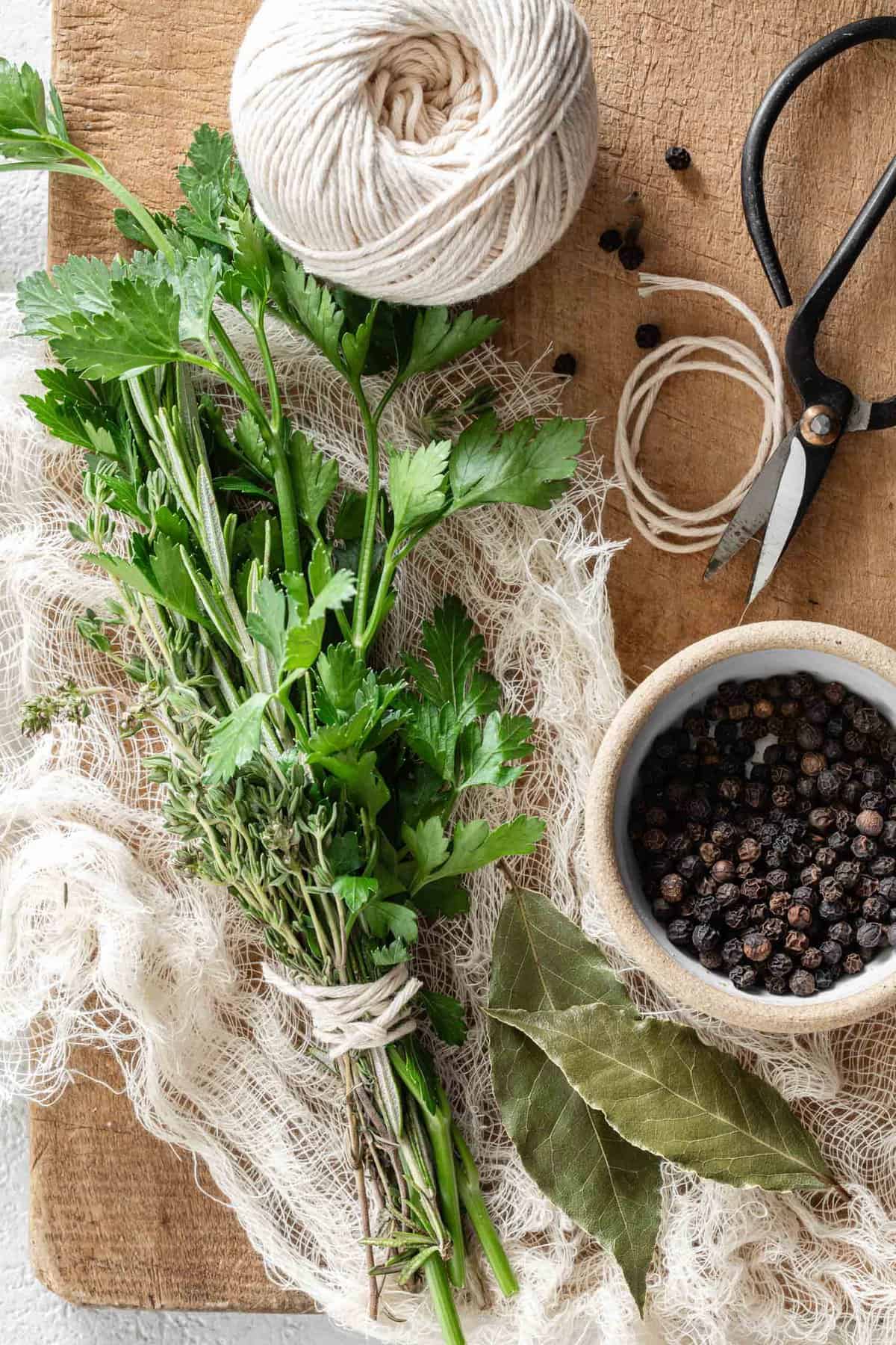 How to Make Bouquet Garni - The Harvest Kitchen